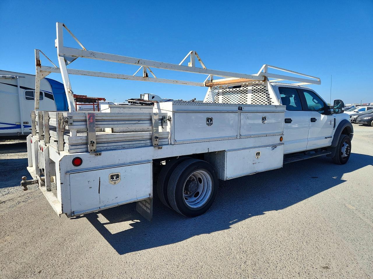 2019 Ford F450 Super Duty Flatbed Truck - Фото 3