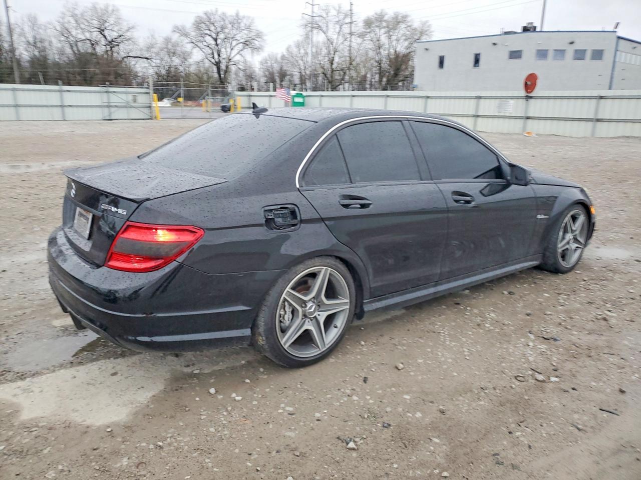 2010 Mercedes-Benz C 63 Amg - Фото 3
