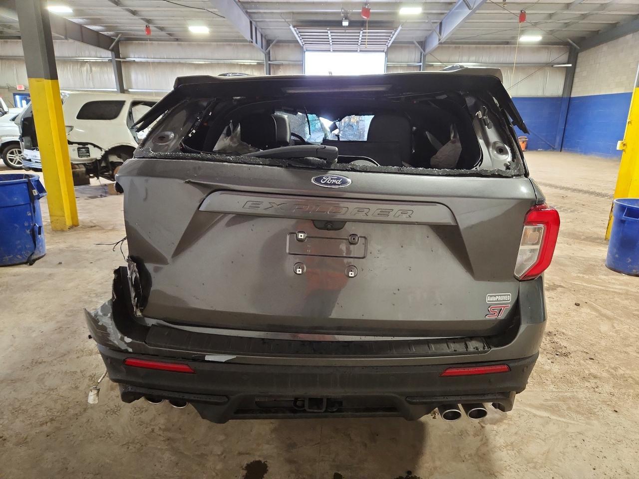 2020 Ford Explorer St - Фото 6