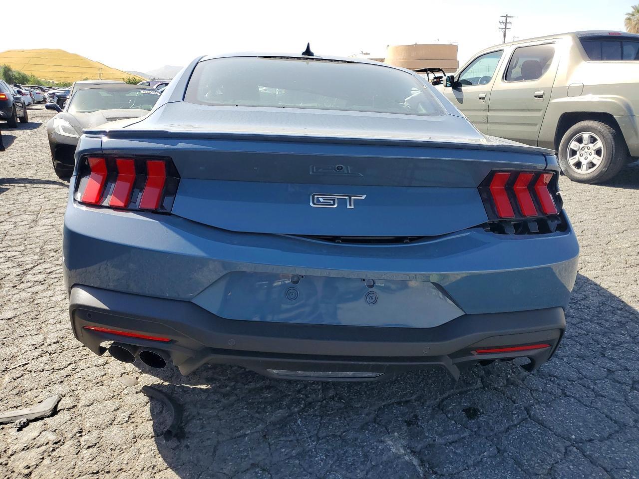 2025 Ford Mustang Gt - Фото 6
