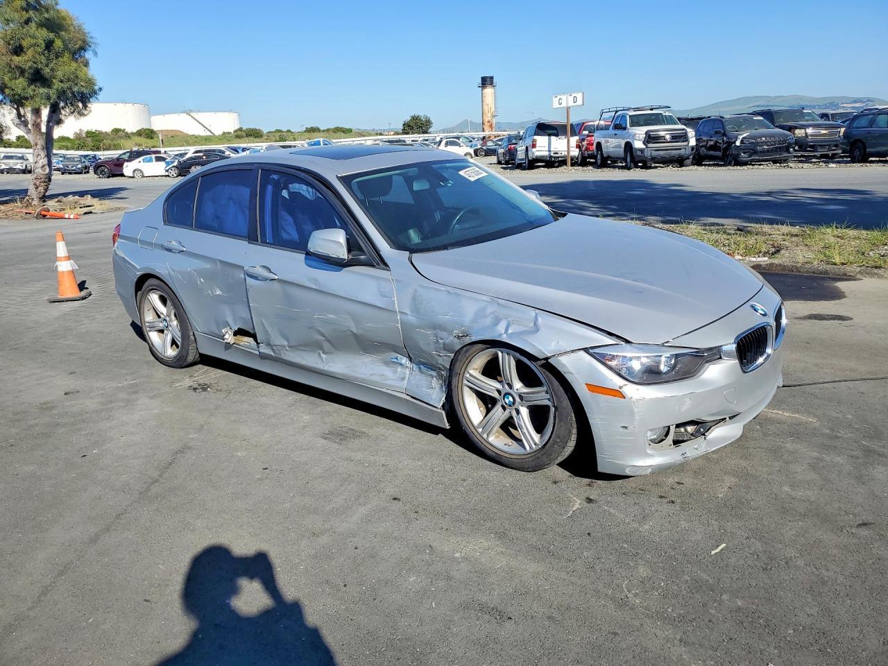 2015 BMW 320 I - Фото 4