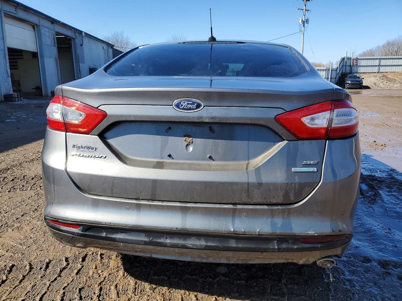 2013 Ford Fusion Se - Фото 6