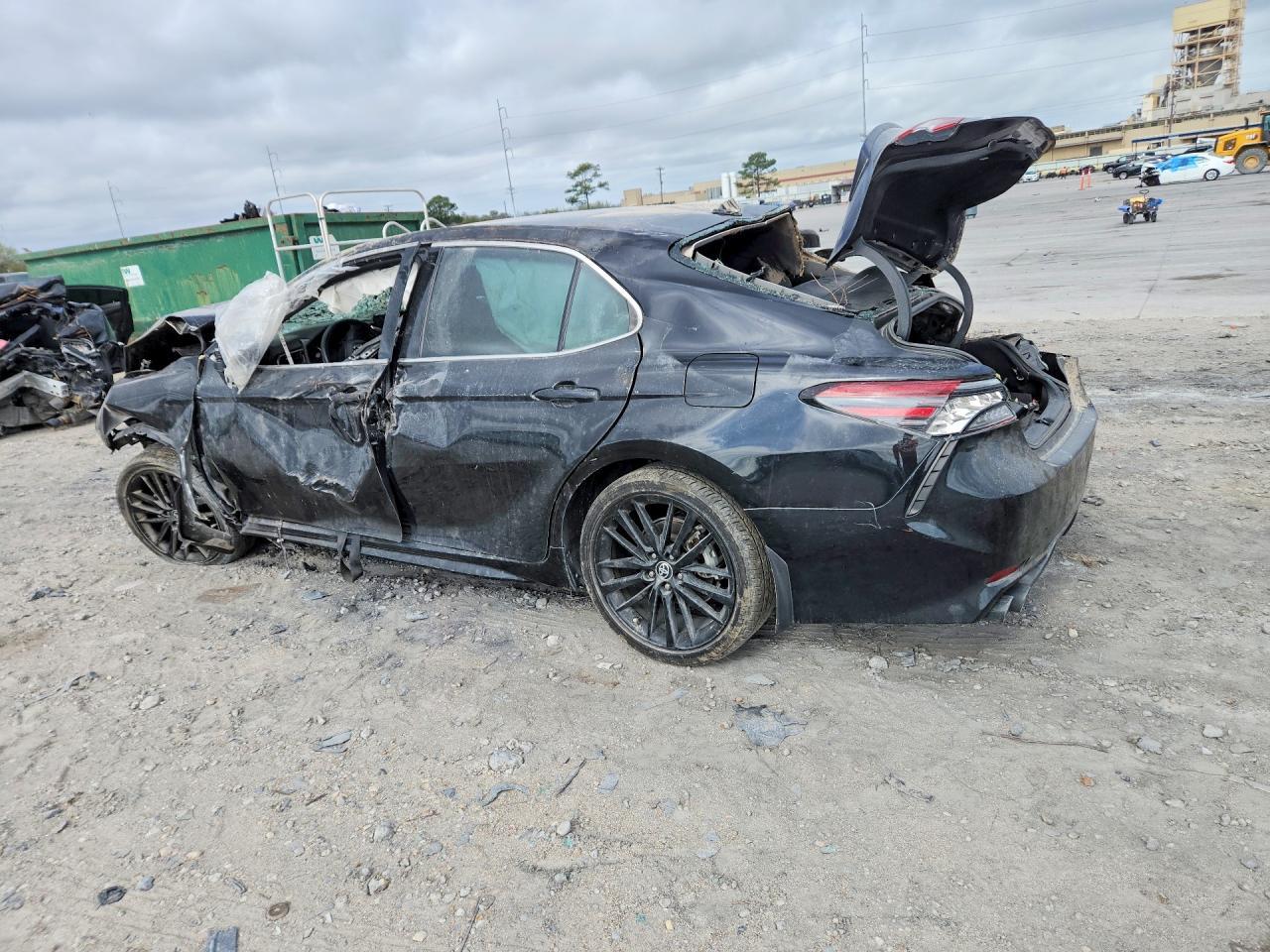 2022 Toyota Camry Xse - Фото 2