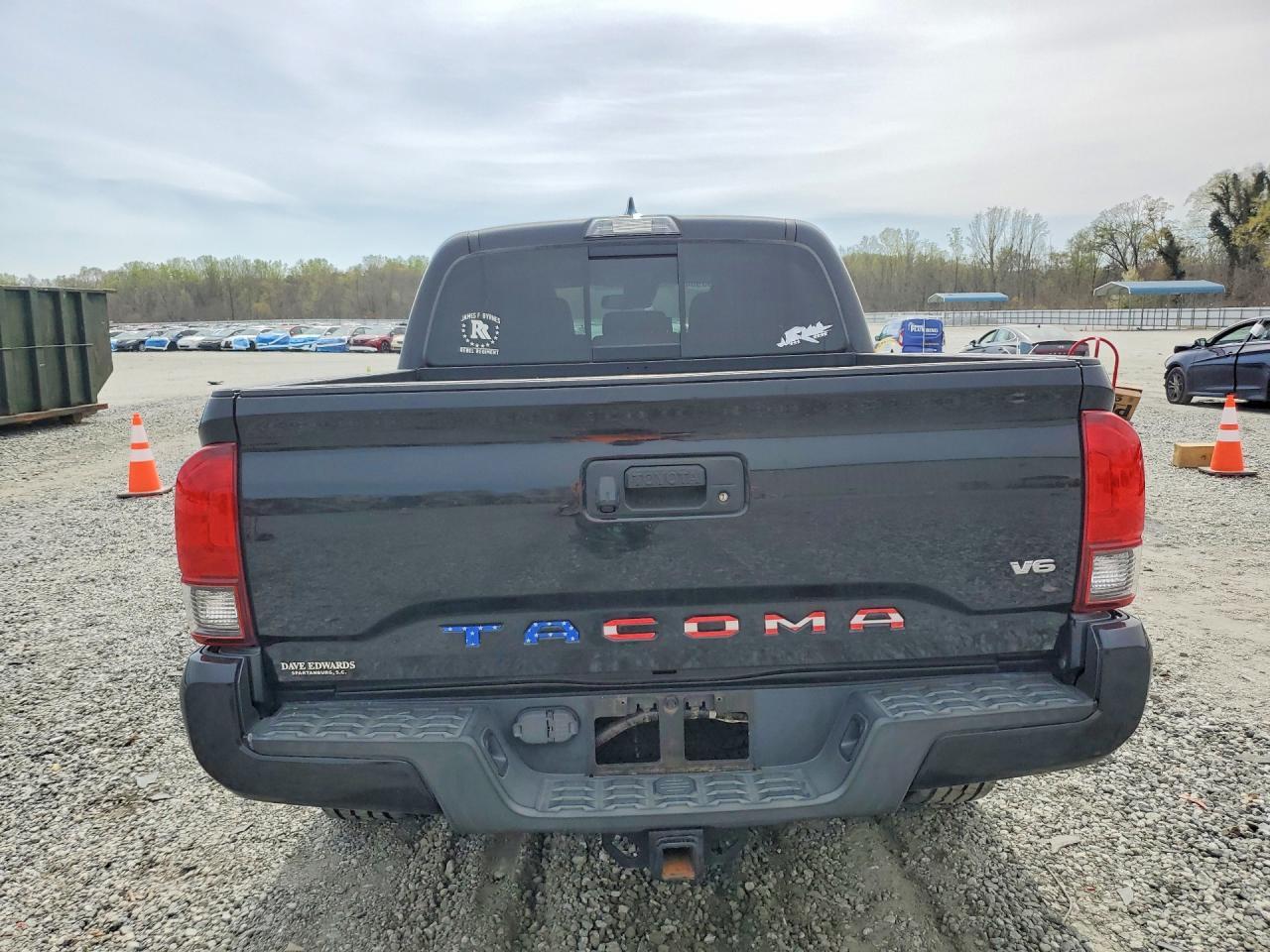2019 Toyota Tacoma Trd Sport - Image 6