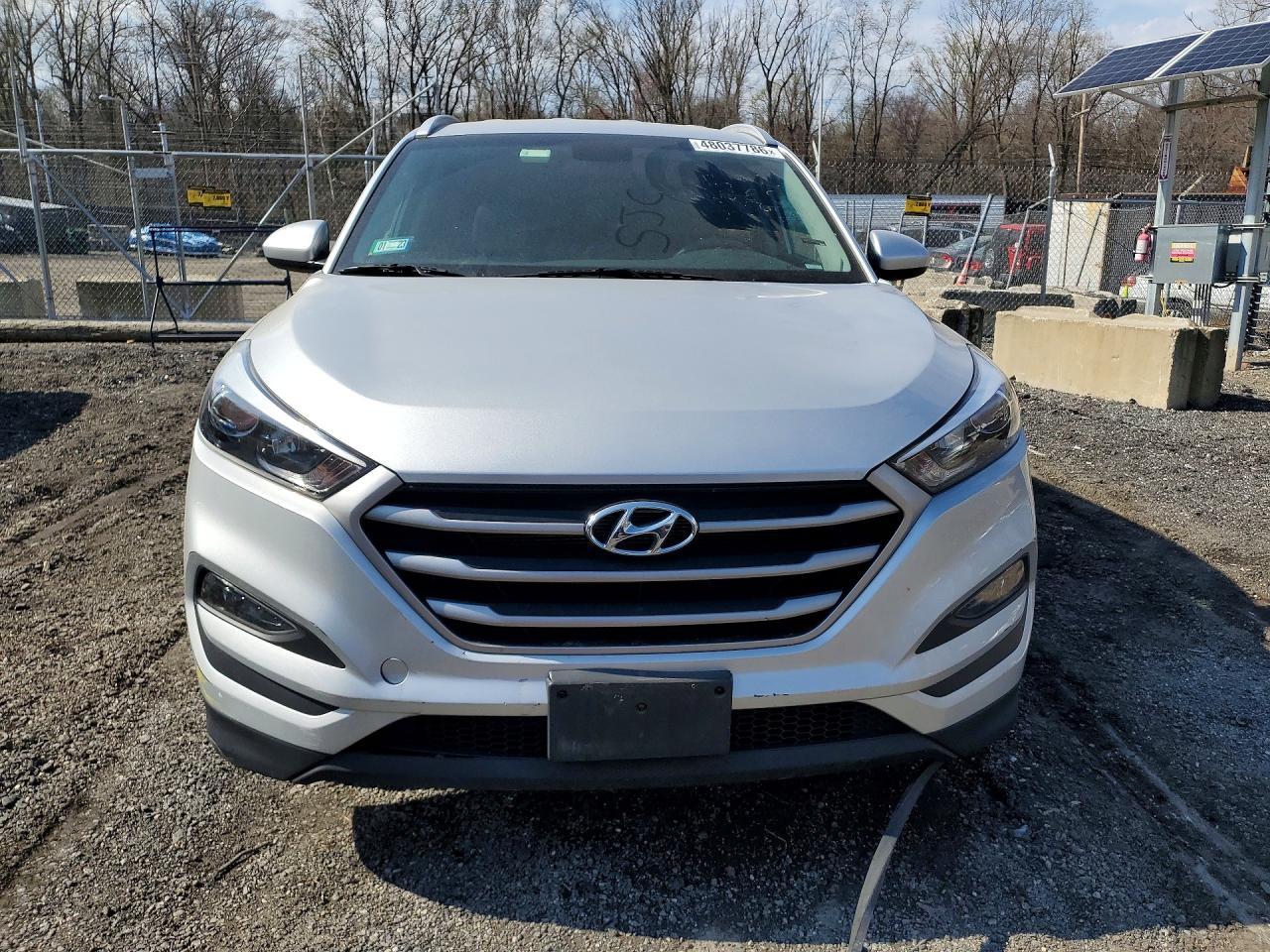 2017 Hyundai Tucson Se - Image 5