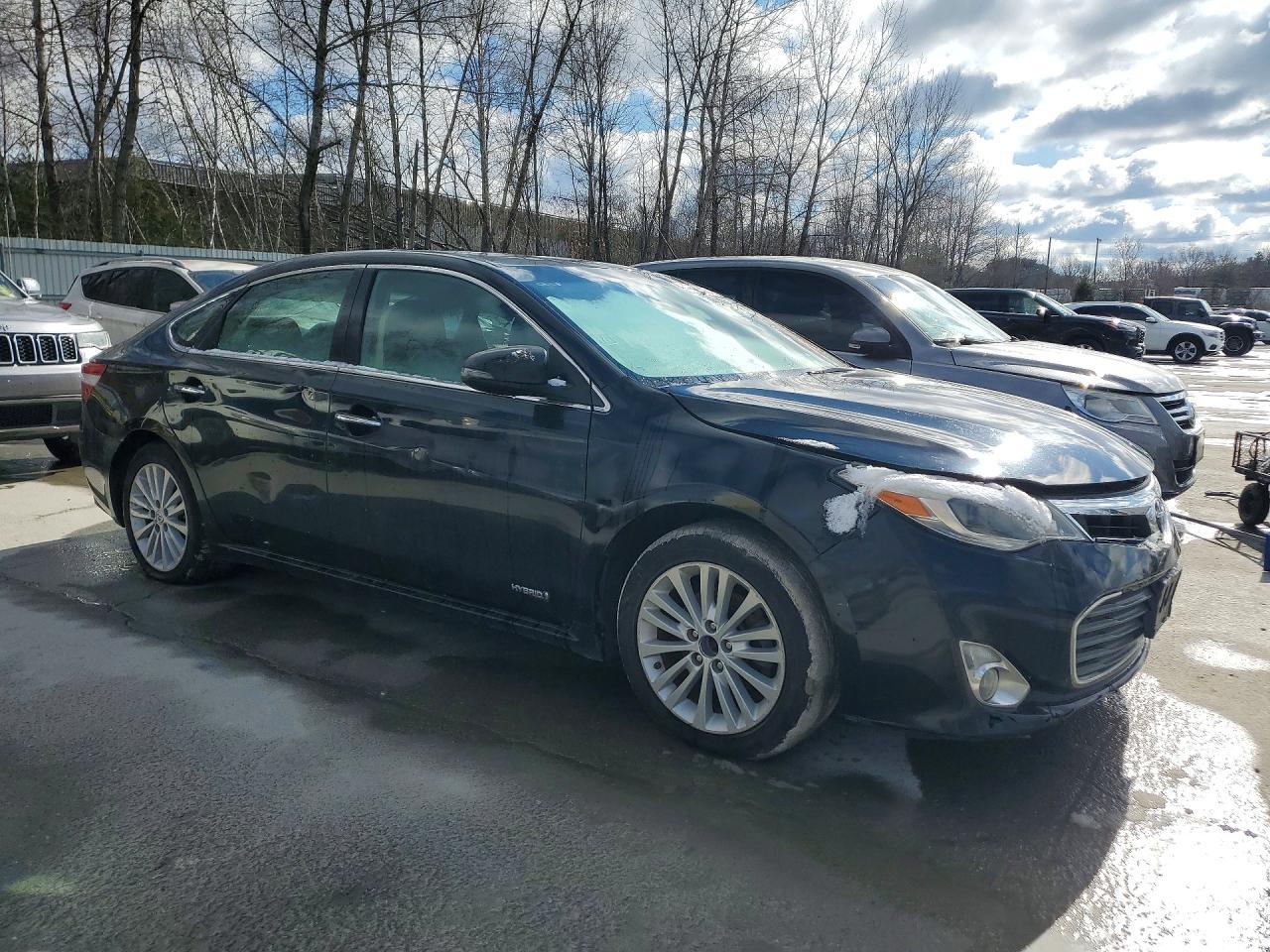 2013 Toyota Avalon Hybrid Xle Touring - Image 4