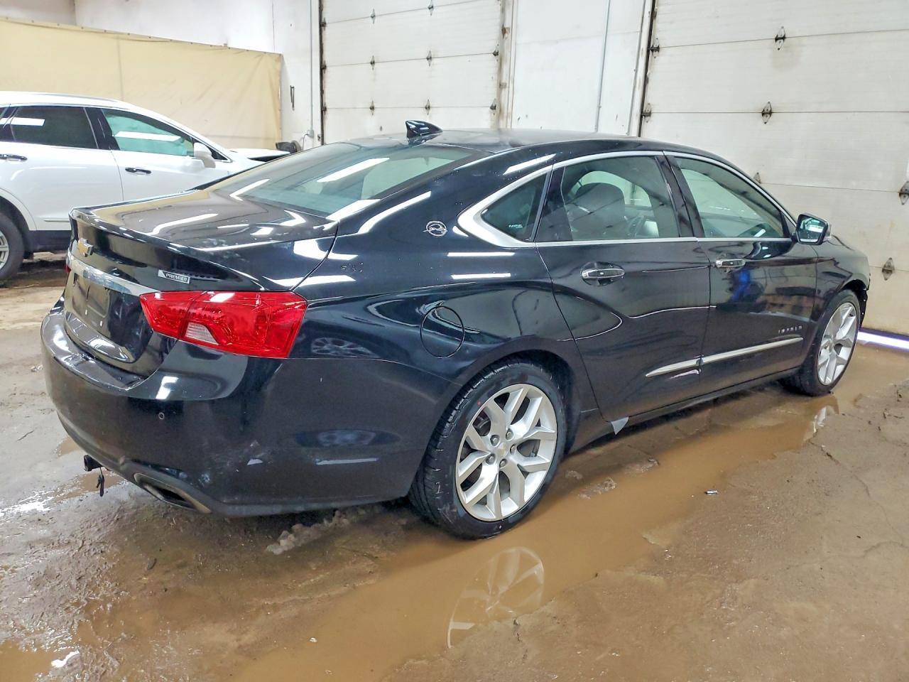 2017 Chevrolet Impala Premier - Фото 3