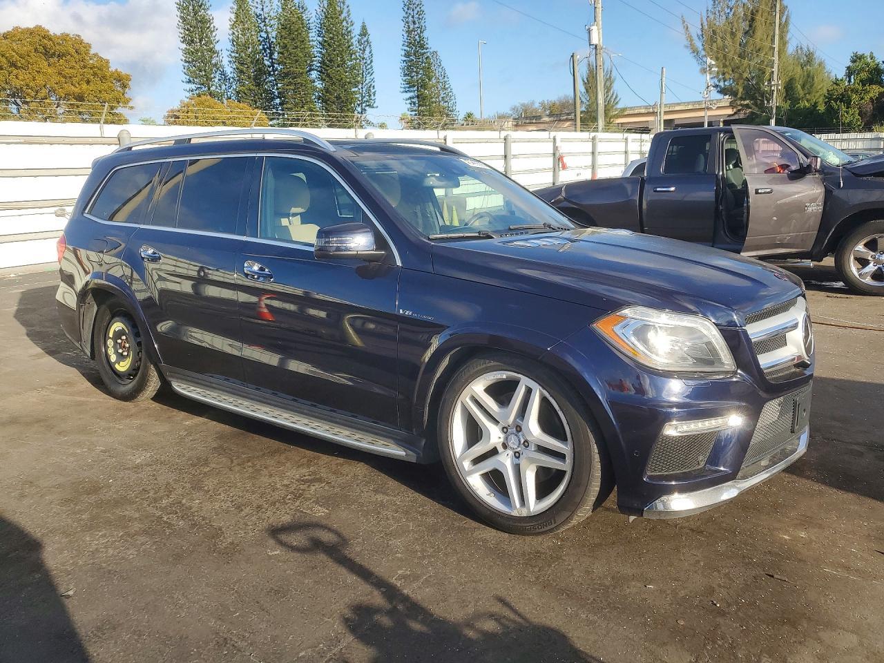 2015 Mercedes-Benz Gl 550 4Matic - Фото 4