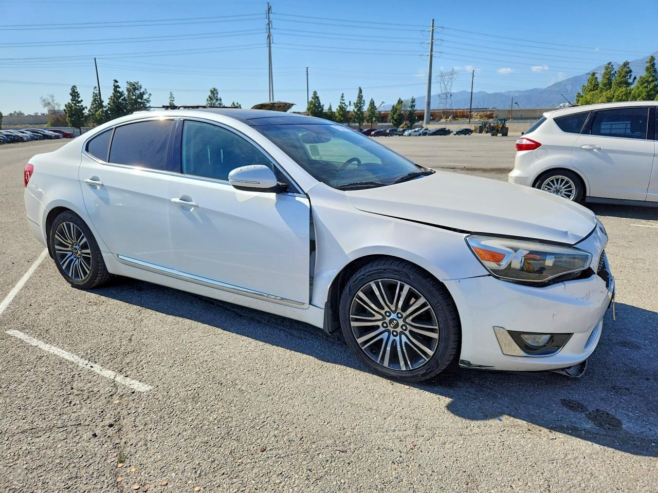 2014 Kia Cadenza Premium - Image 4