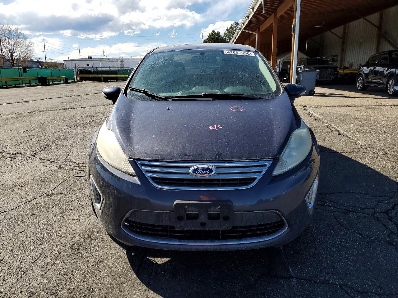 2013 Ford Fiesta Titanium - Фото 5