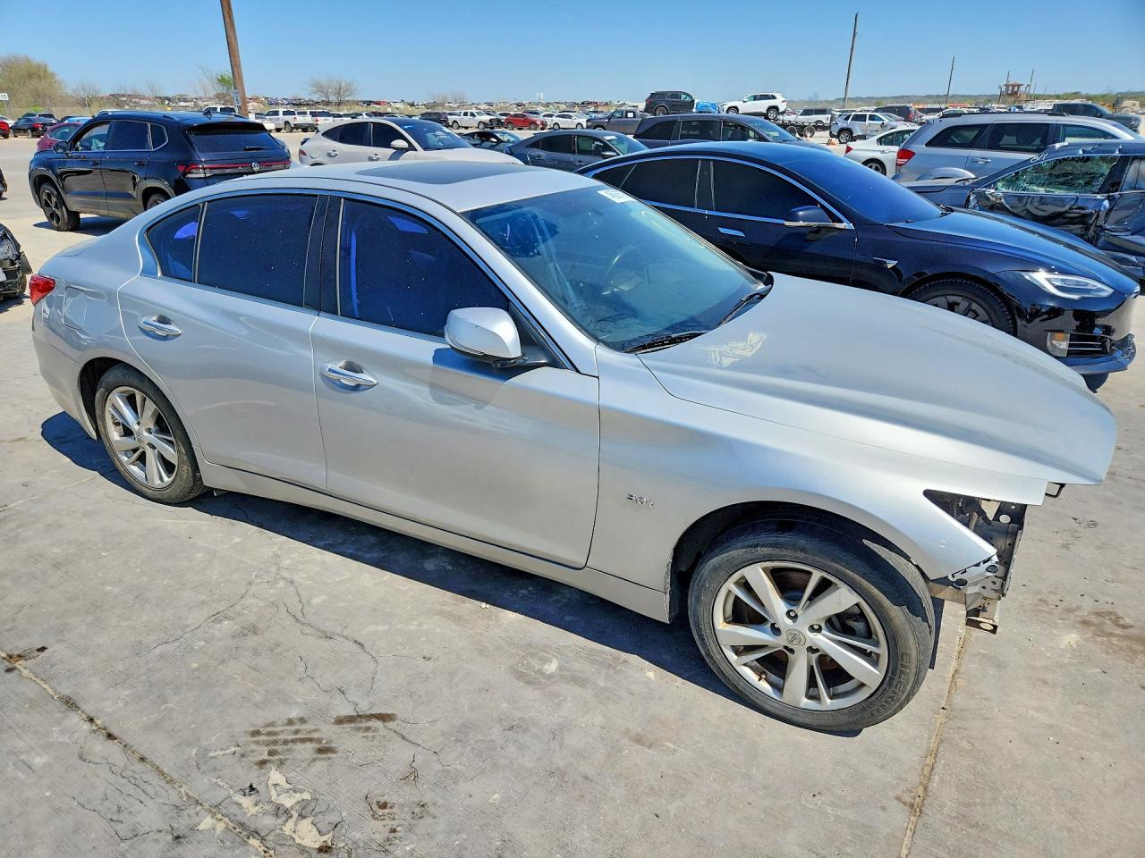 2017 Infiniti Q50 3.0T Premium - Фото 4