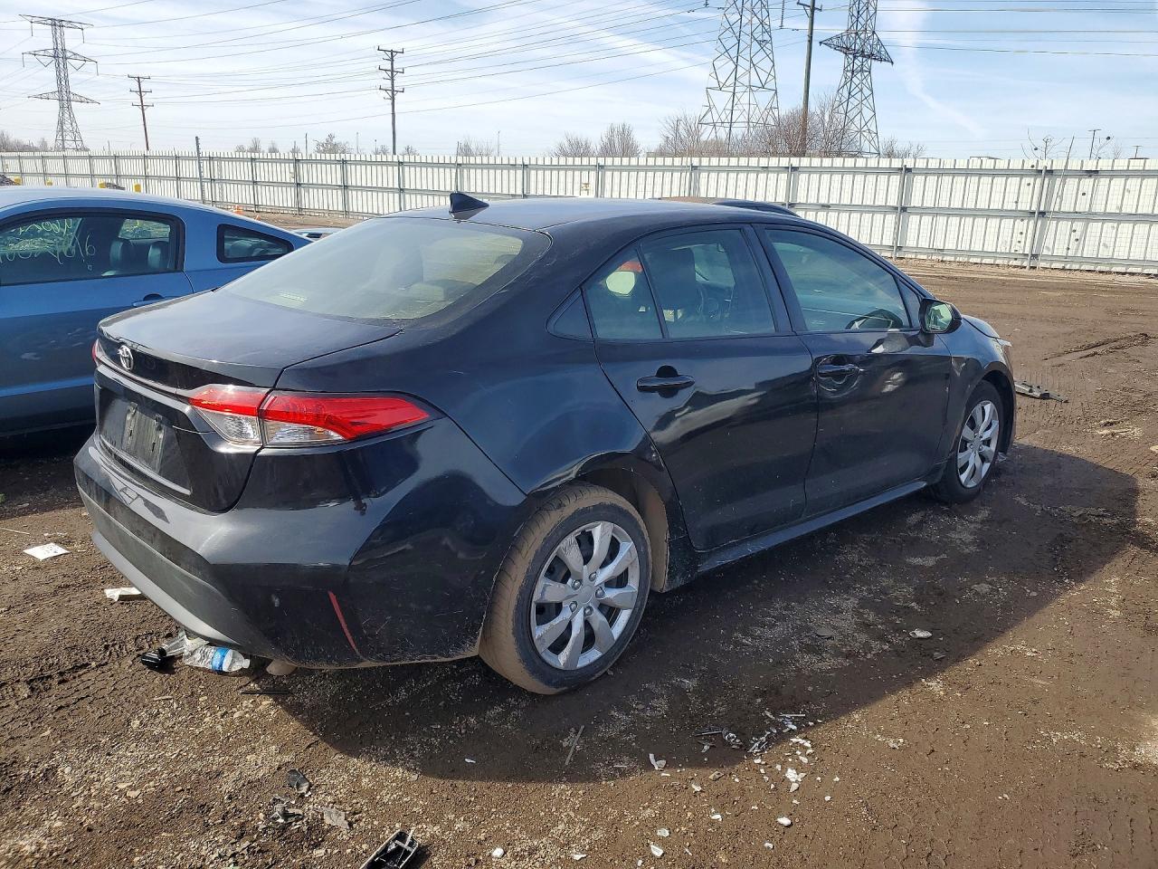 2021 Toyota Corolla Le - Фото 3