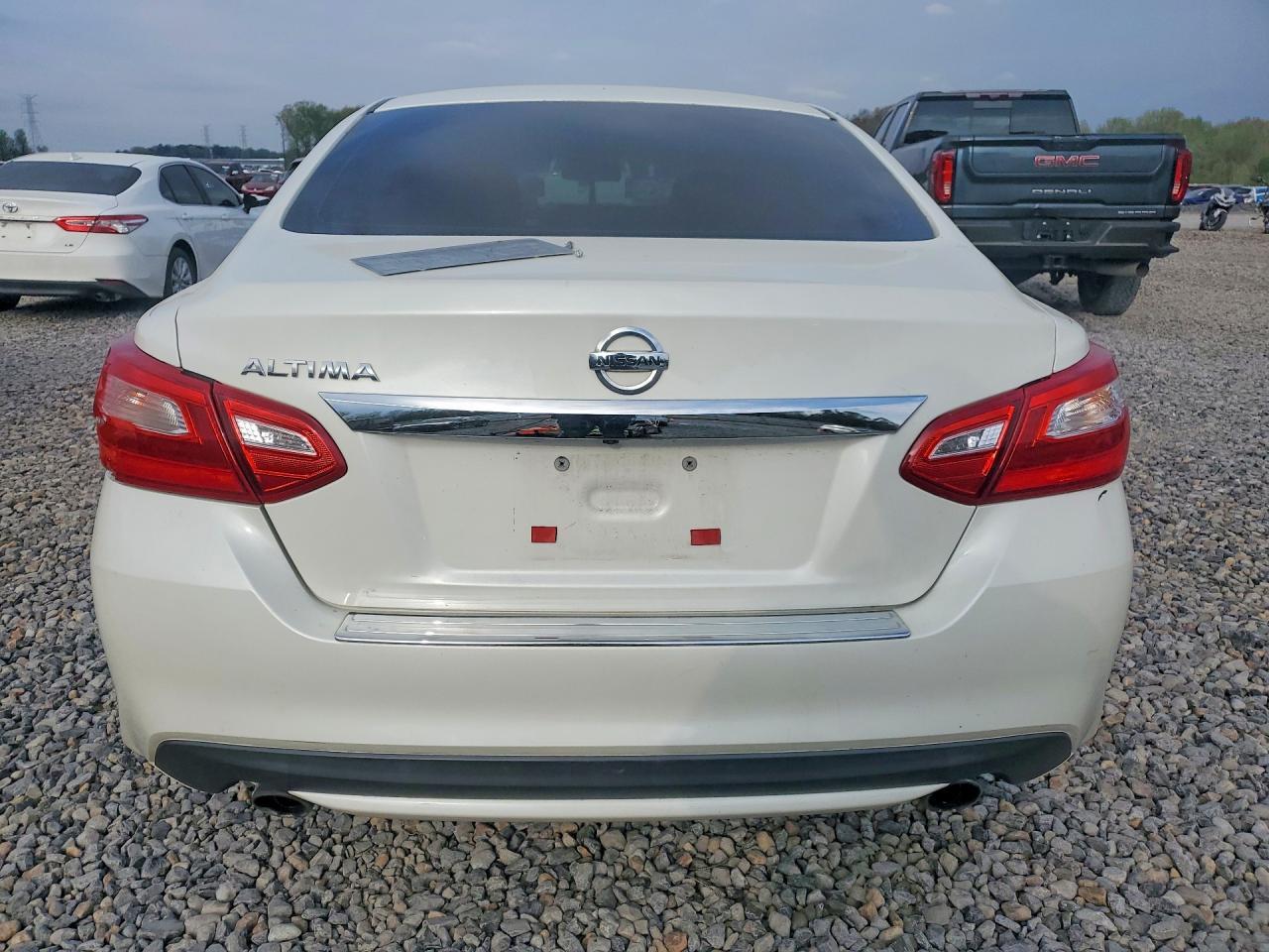 2016 Nissan Altima 2.5 S - Фото 6