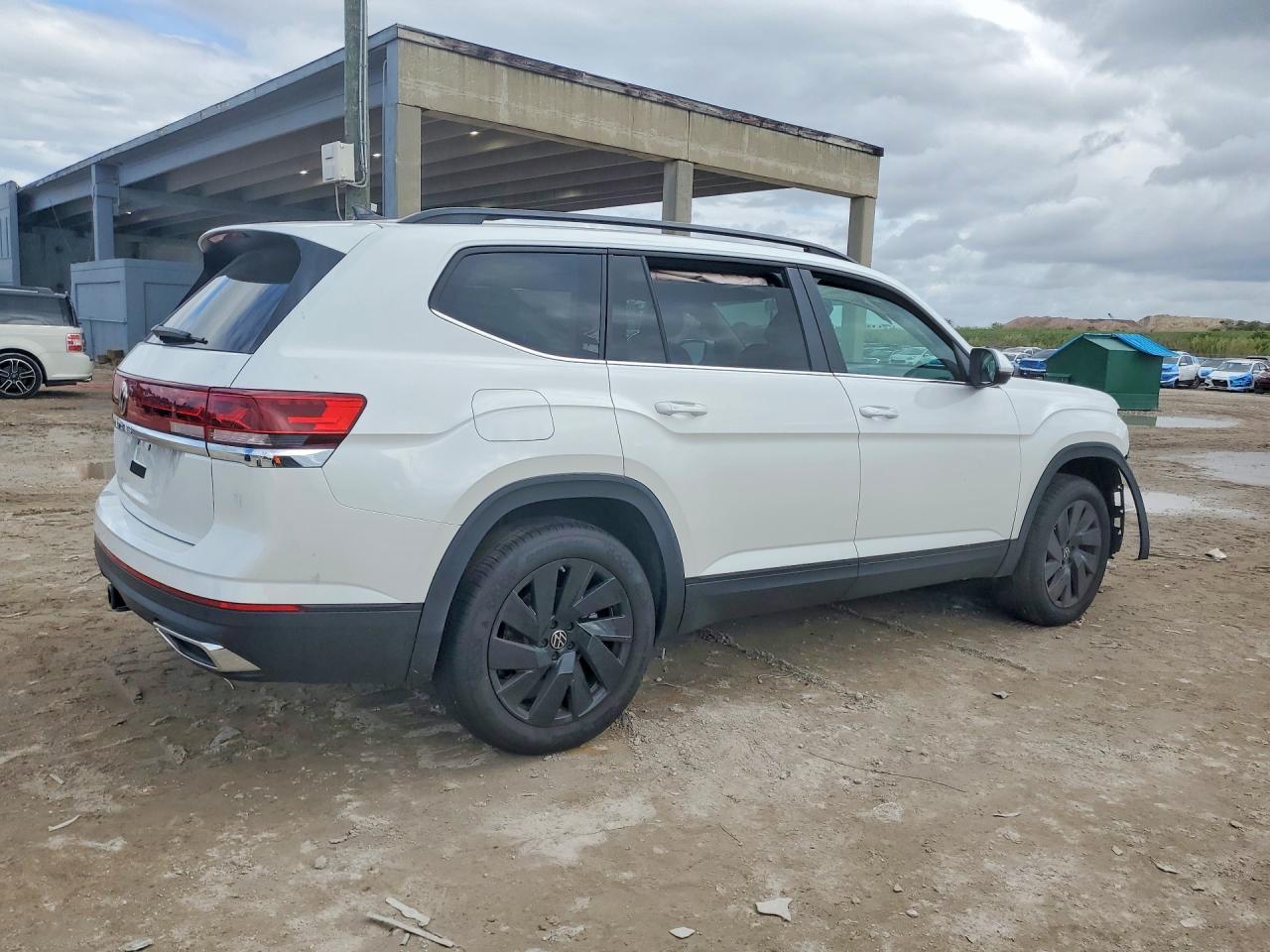 2026 Volkswagen Atlas Se - Image 3