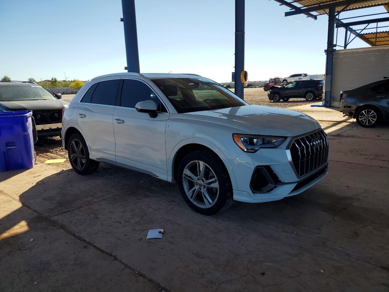 2020 Audi Q3 Premium S Line - Image 4