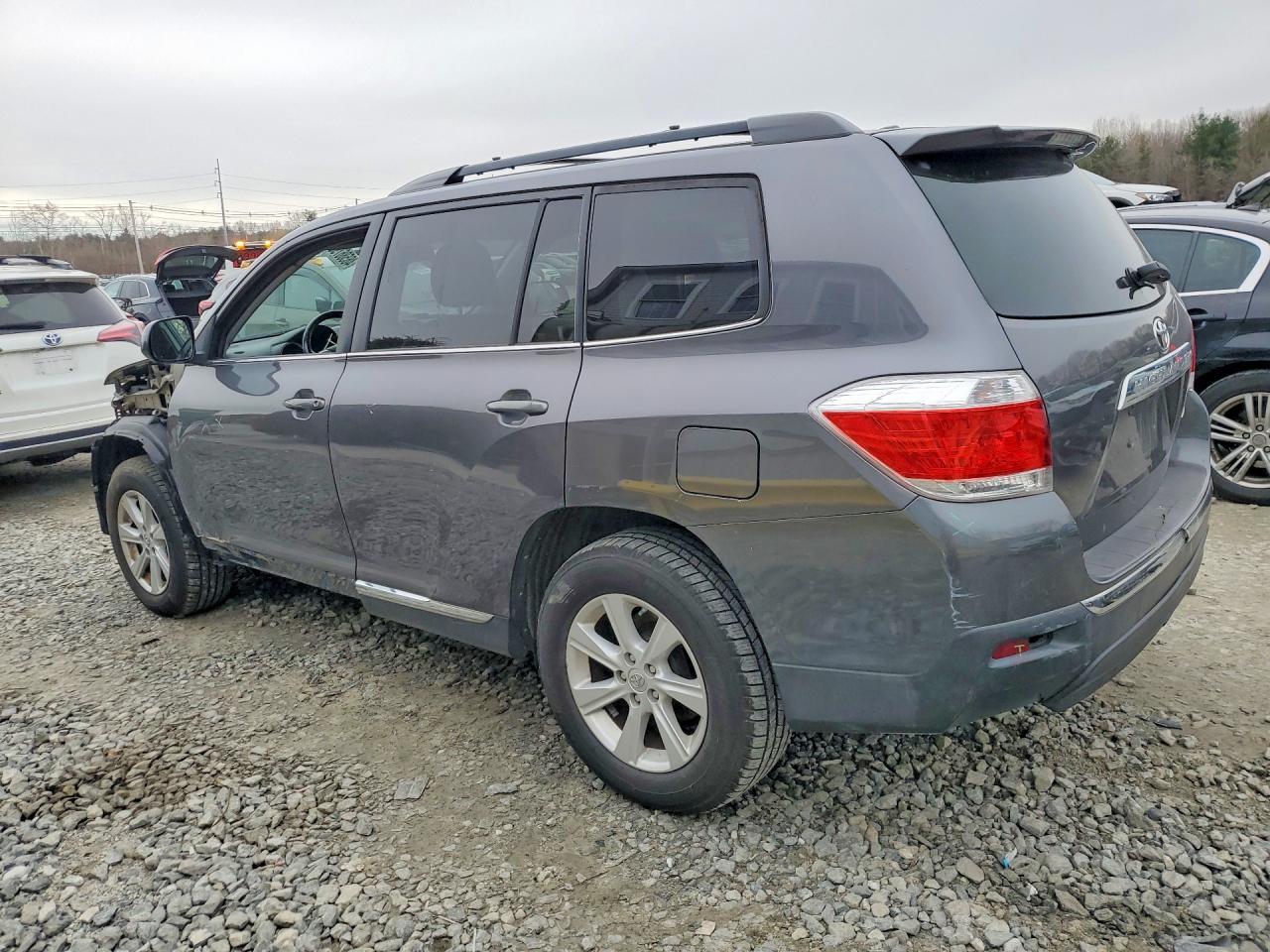 2011 Toyota Highlander Se - Фото 2