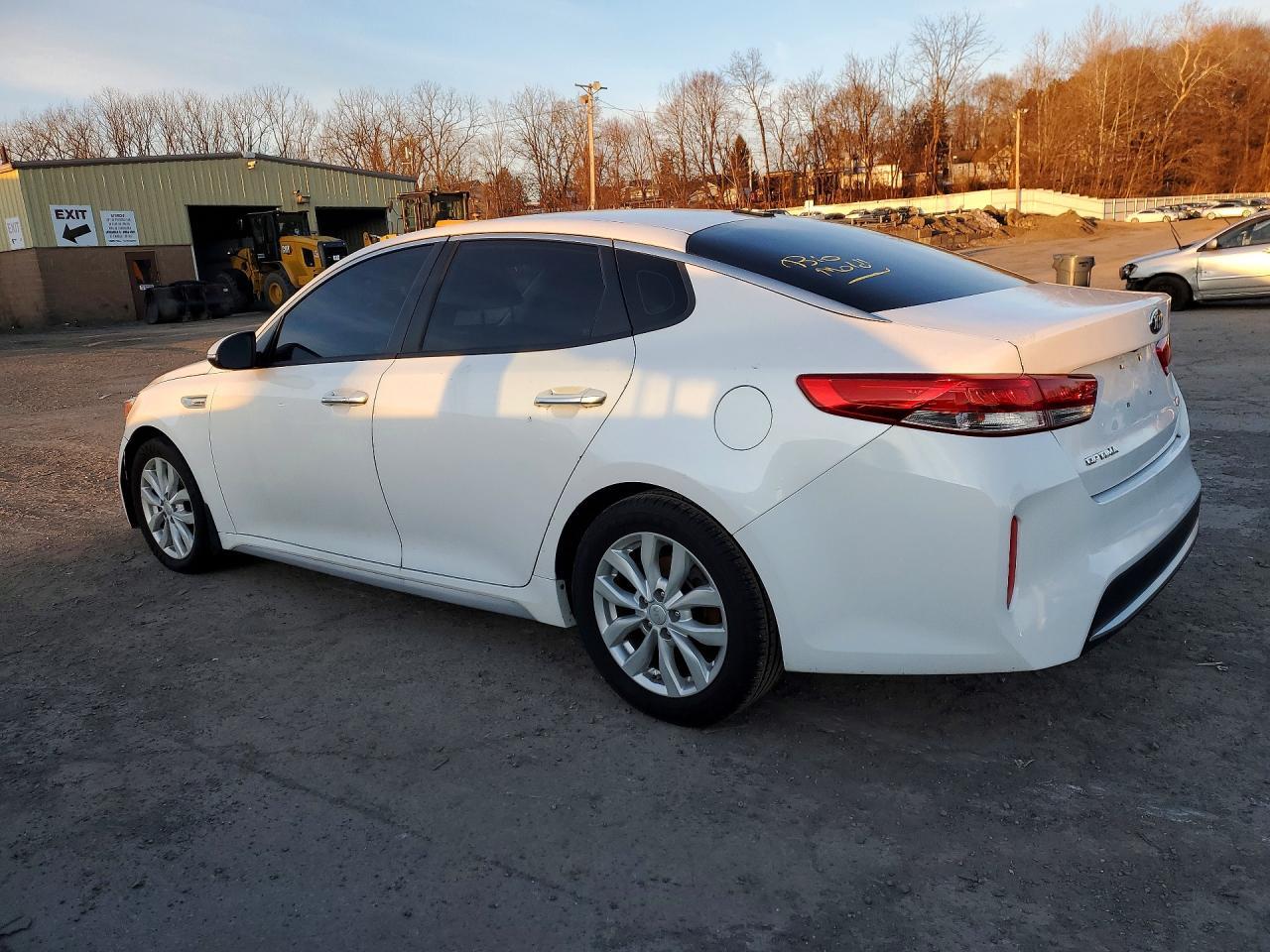 2017 Kia Optima Hybrid Premium - Фото 2