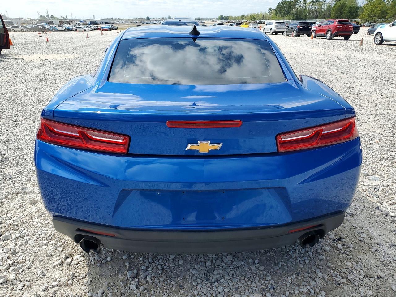 2018 Chevrolet Camaro Lt - Image 6