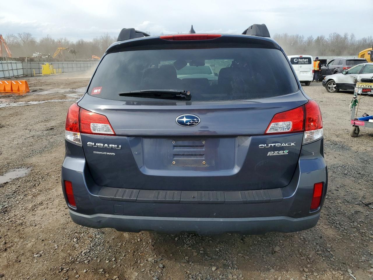 2014 Subaru Outback 2.5I Premium - Image 6