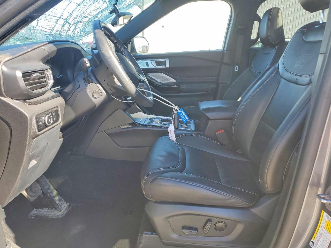 2024 Ford Explorer St - Image 7