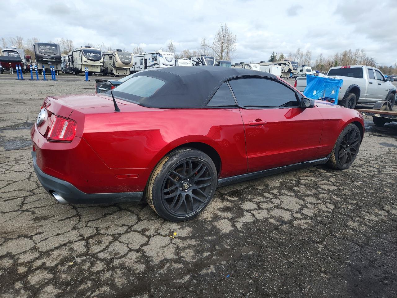 2010 Ford Mustang - Фото 3