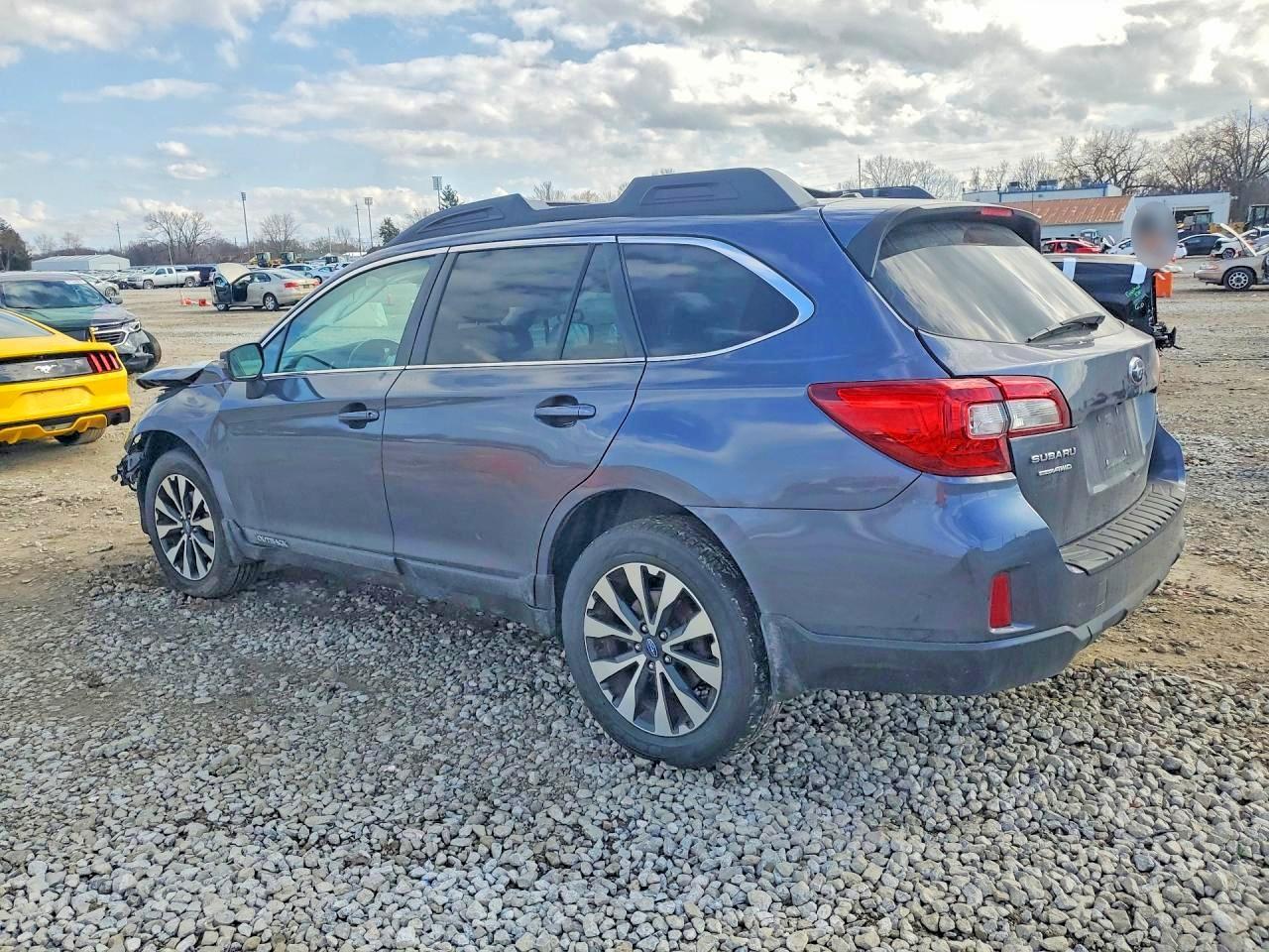 2015 Subaru Outback 2.5I Limited - Image 2