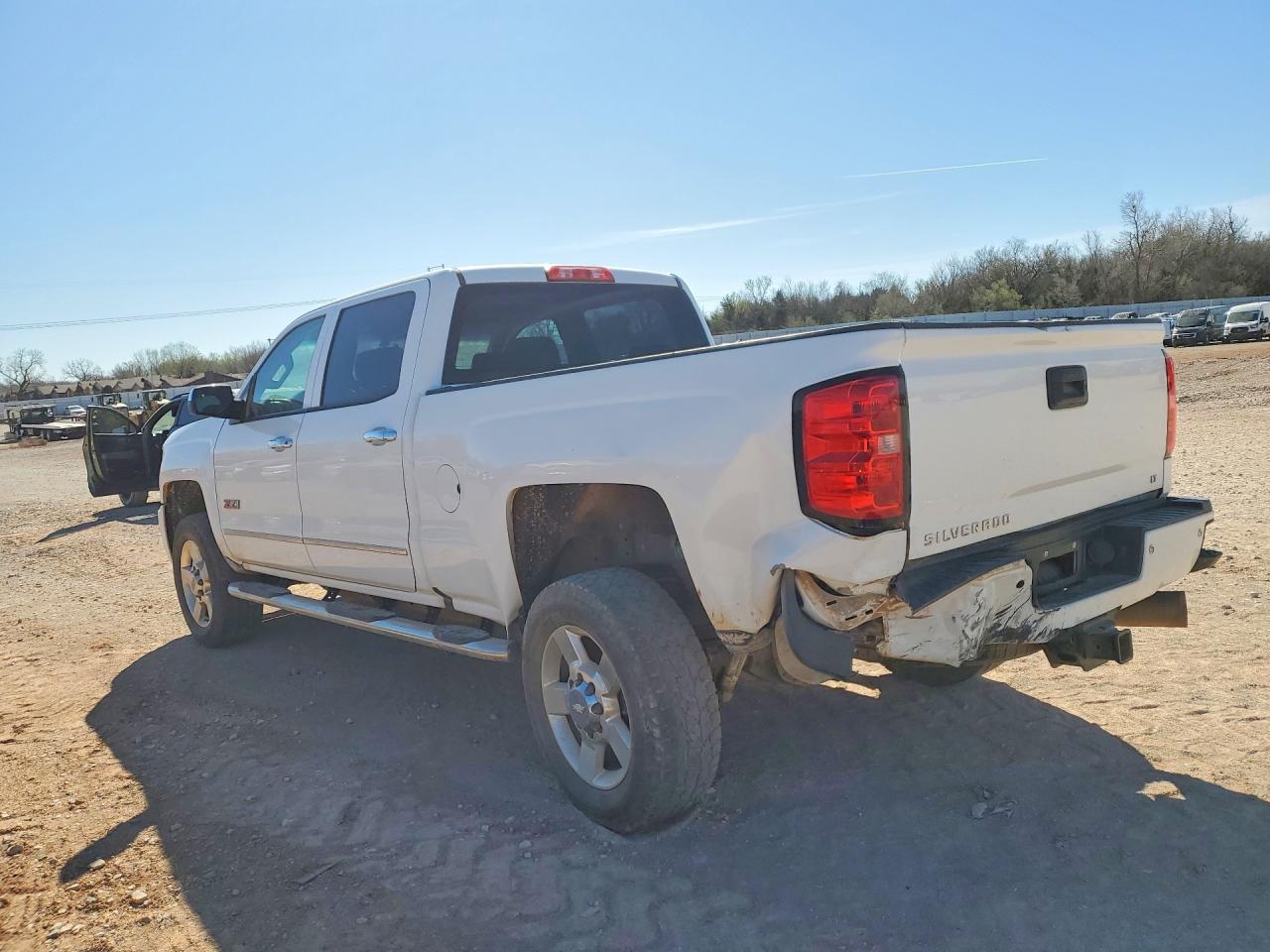 2018 Chevrolet Silverado K2500 Heavy Duty Lt - Фото 2