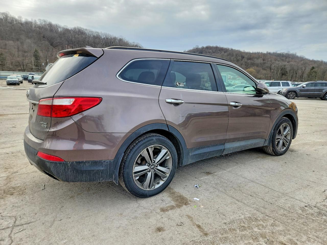 2013 Hyundai Santa Fe Limited - Image 3