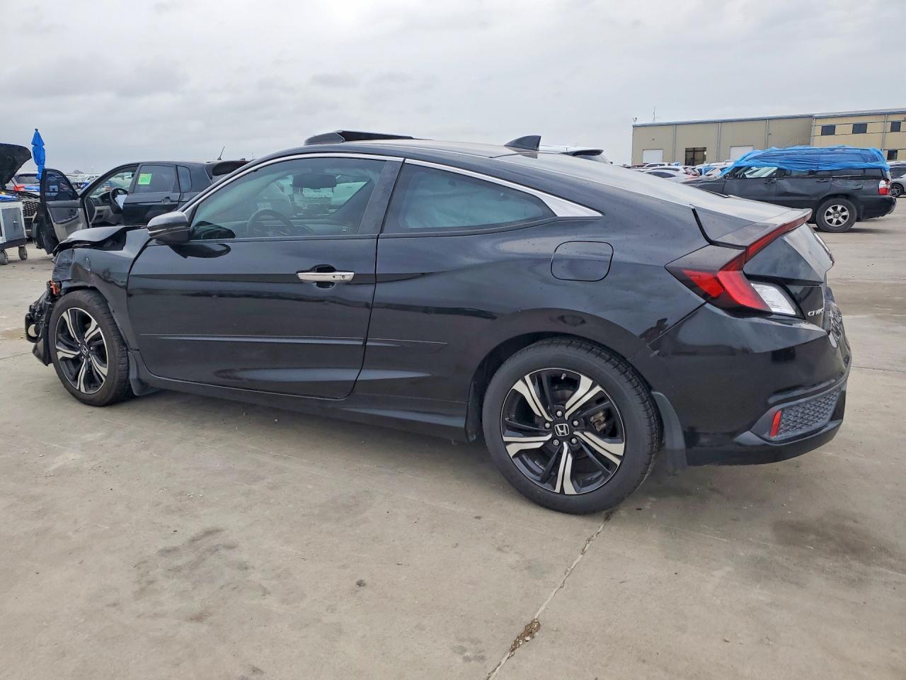 2018 Honda Civic Touring - Фото 2