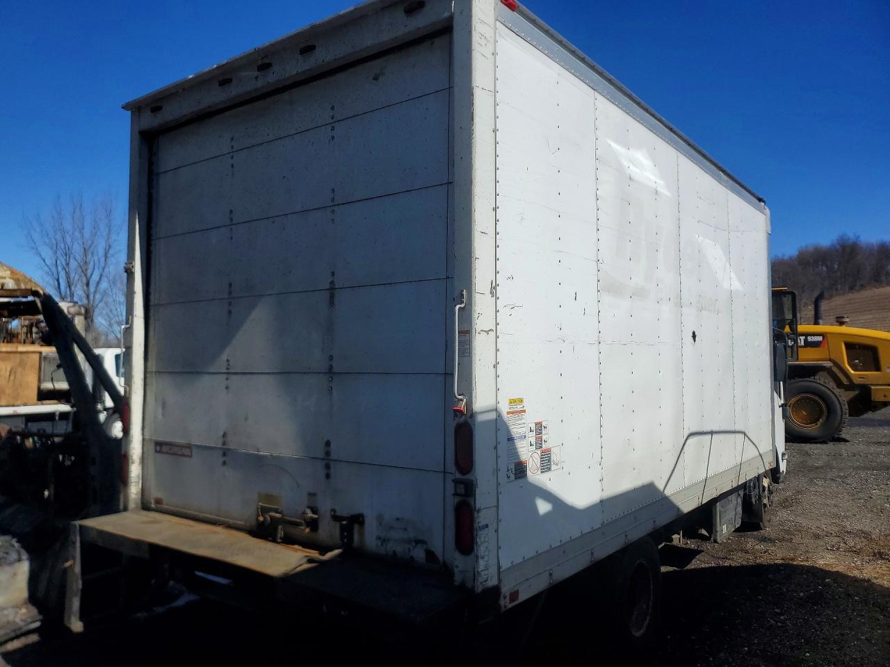 2013 Isuzu Npr Hd Box Truck - Image 3