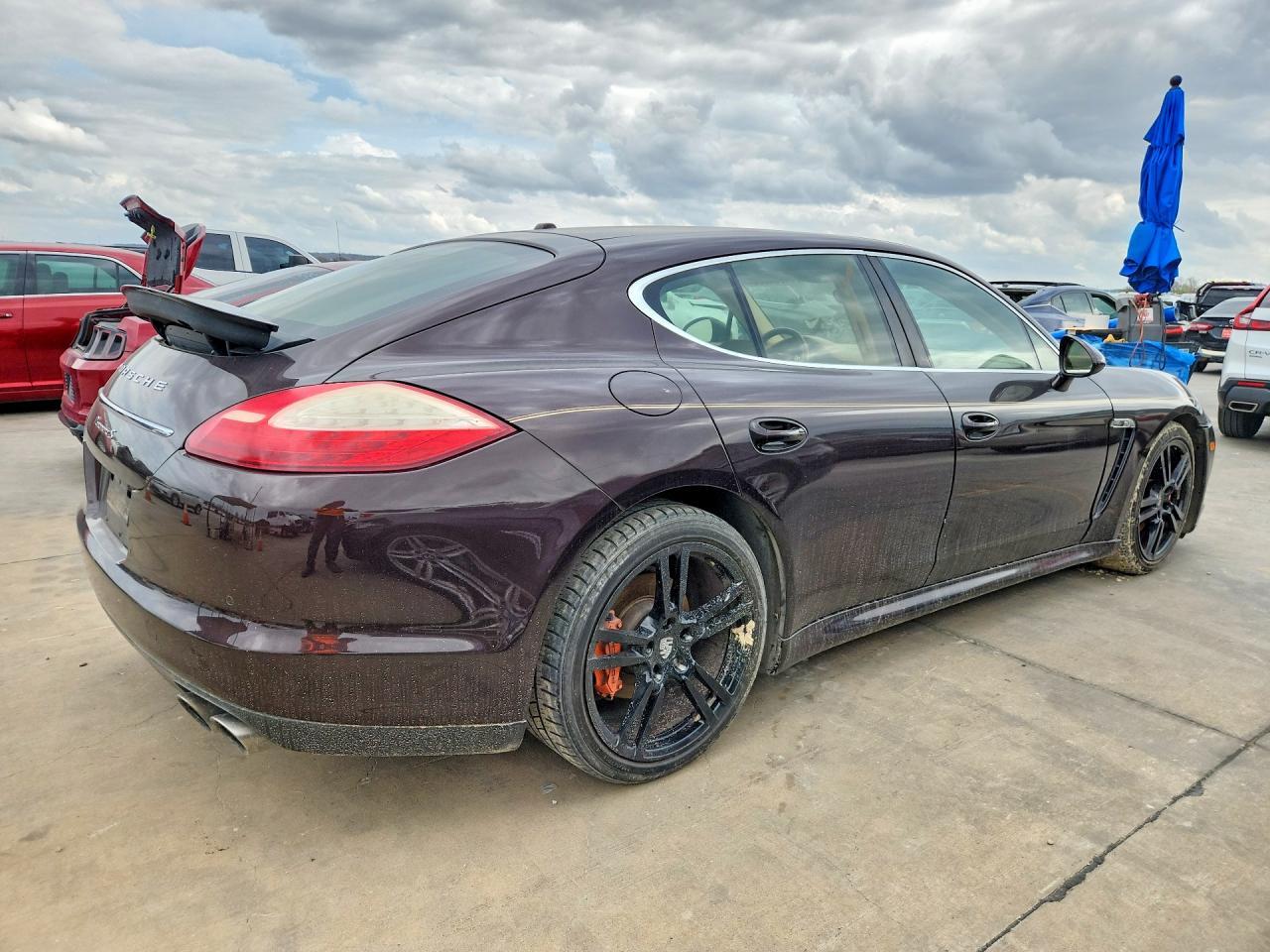 2013 Porsche Panamera S - Image 3