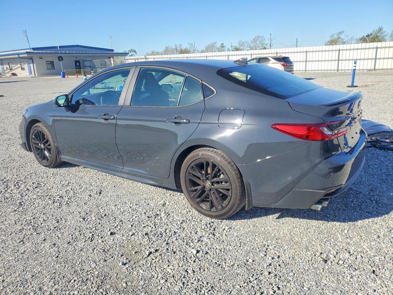 2026 Toyota Camry Se - Image 2