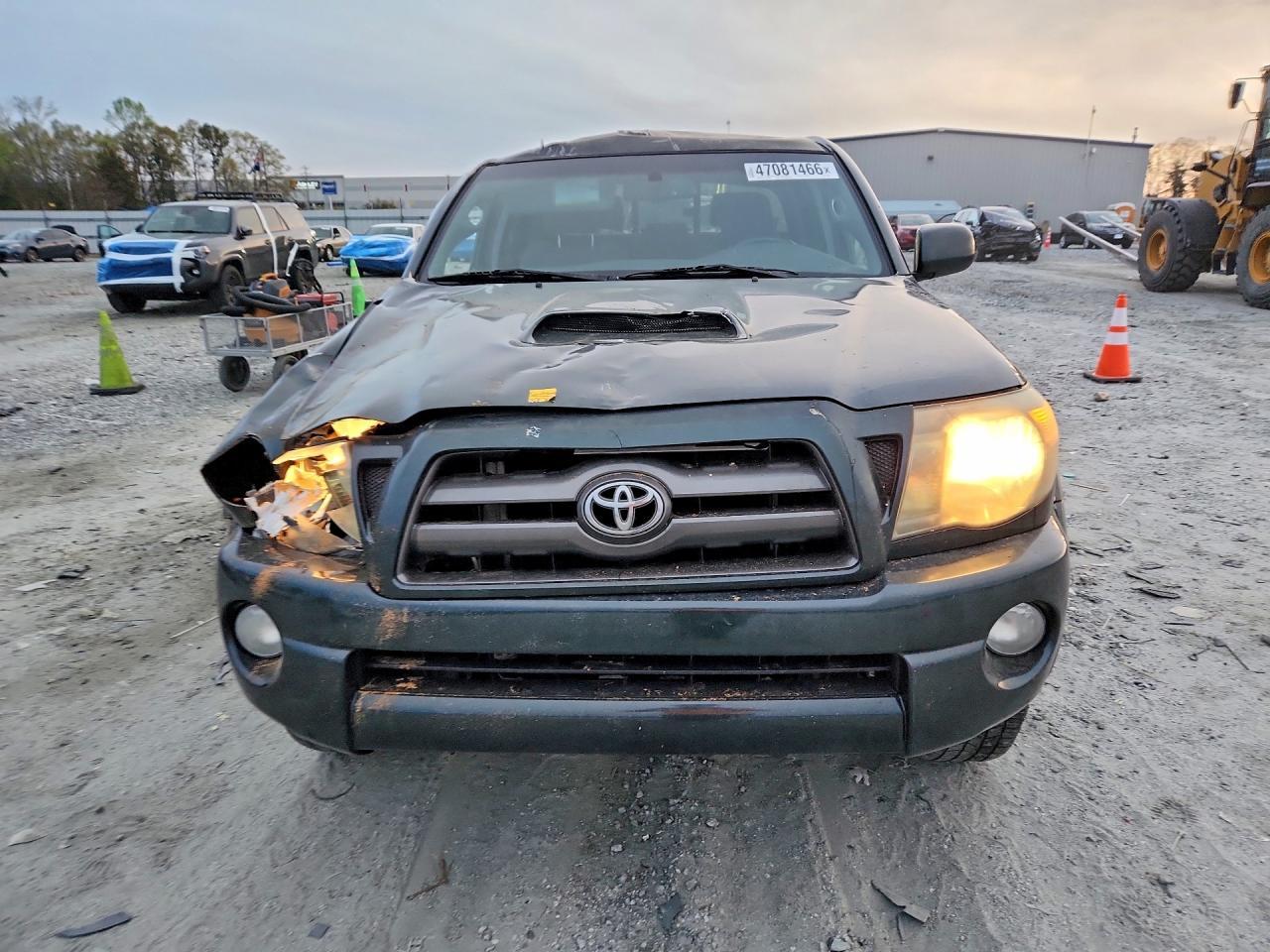 2010 Toyota Tacoma V6 - Фото 5