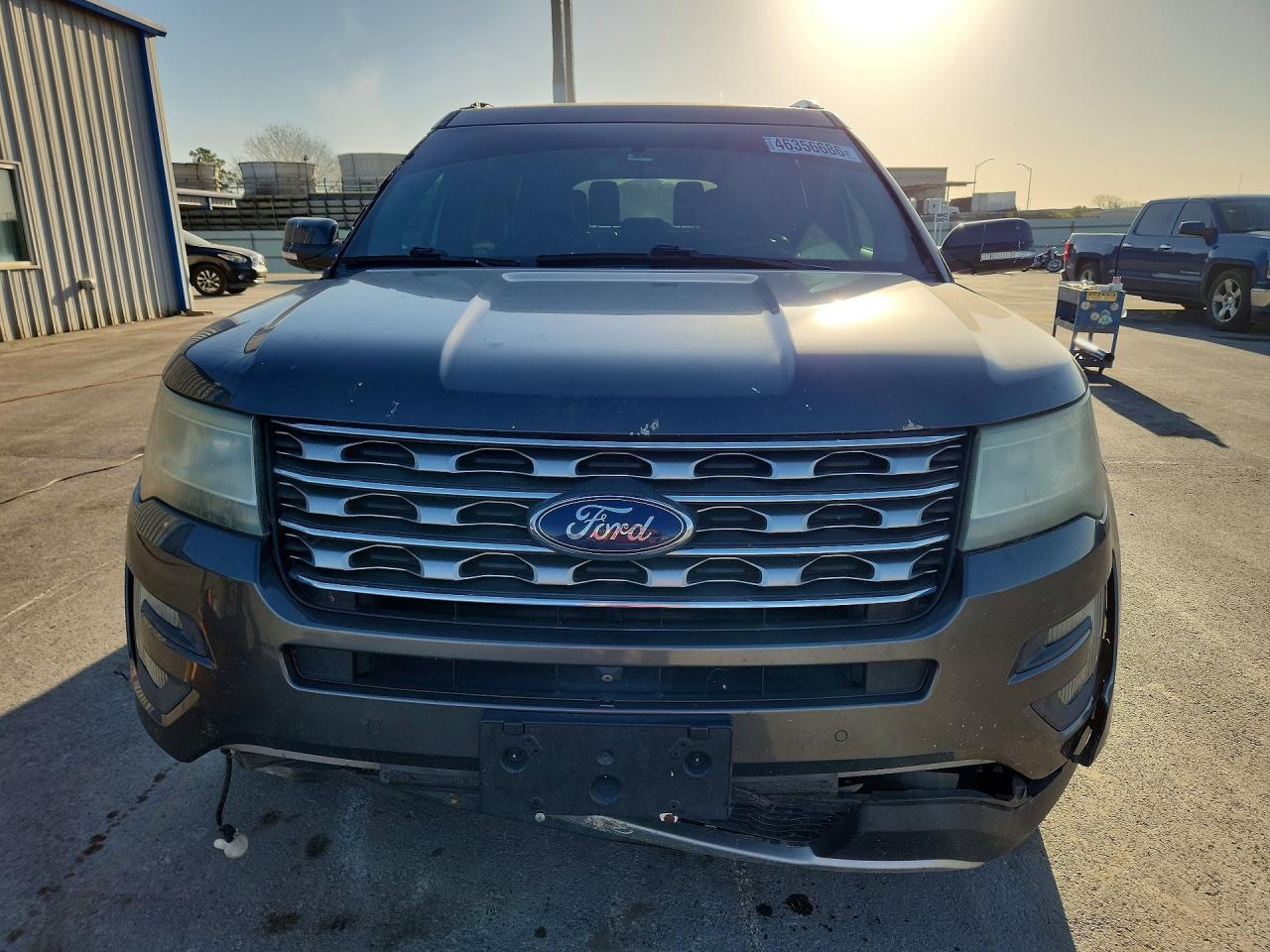 2016 Ford Explorer Limited - Image 5
