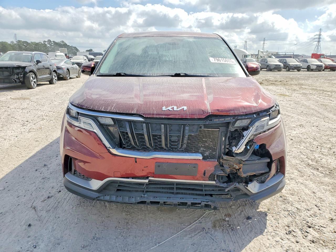 2023 Kia Carnival Lx - Image 5