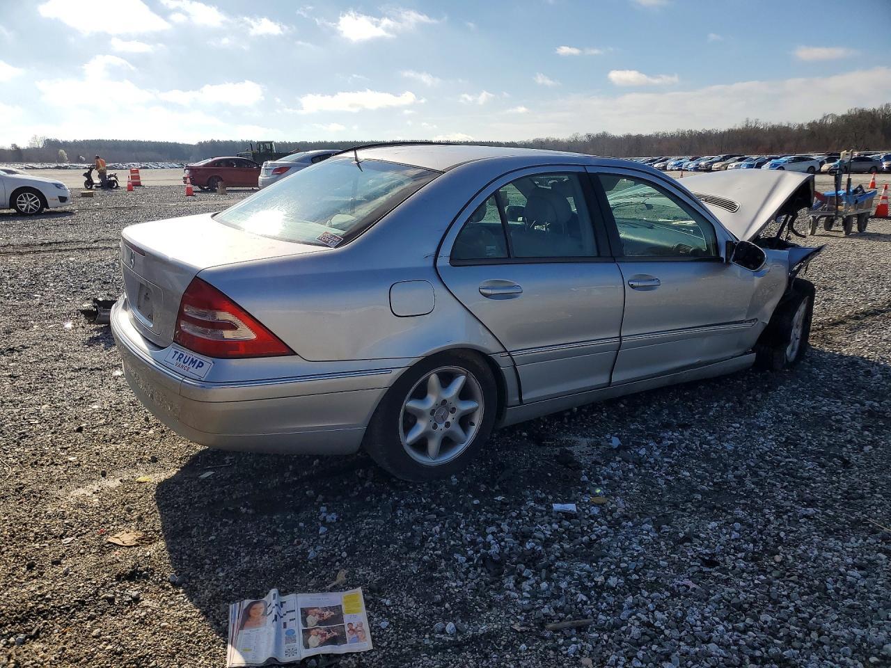 2002 Mercedes-Benz C 240 - Фото 3