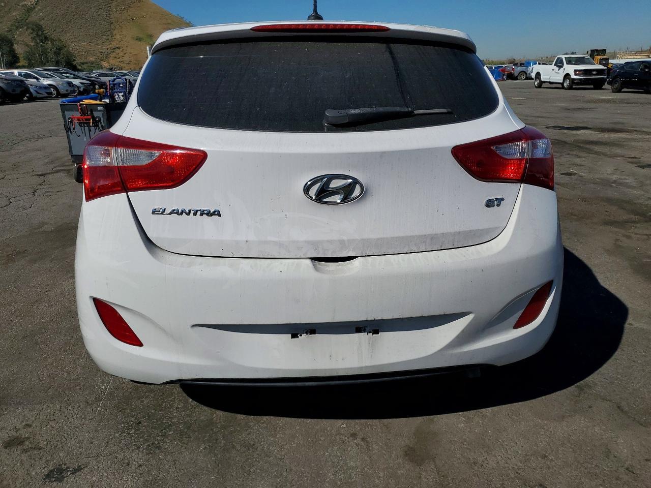 2015 Hyundai Elantra Gt Base - Фото 6
