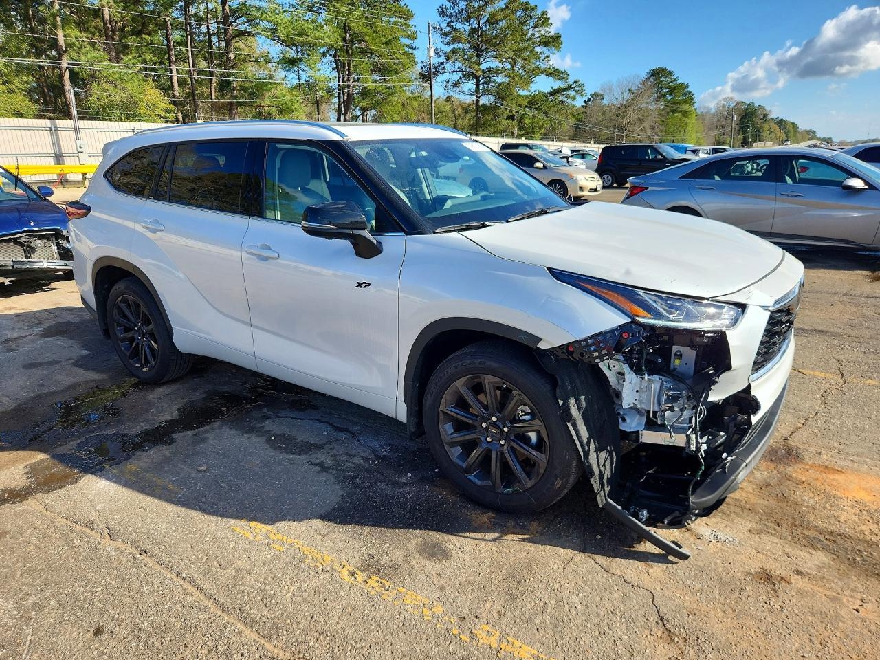 2025 Toyota Highlander Limited - Фото 4