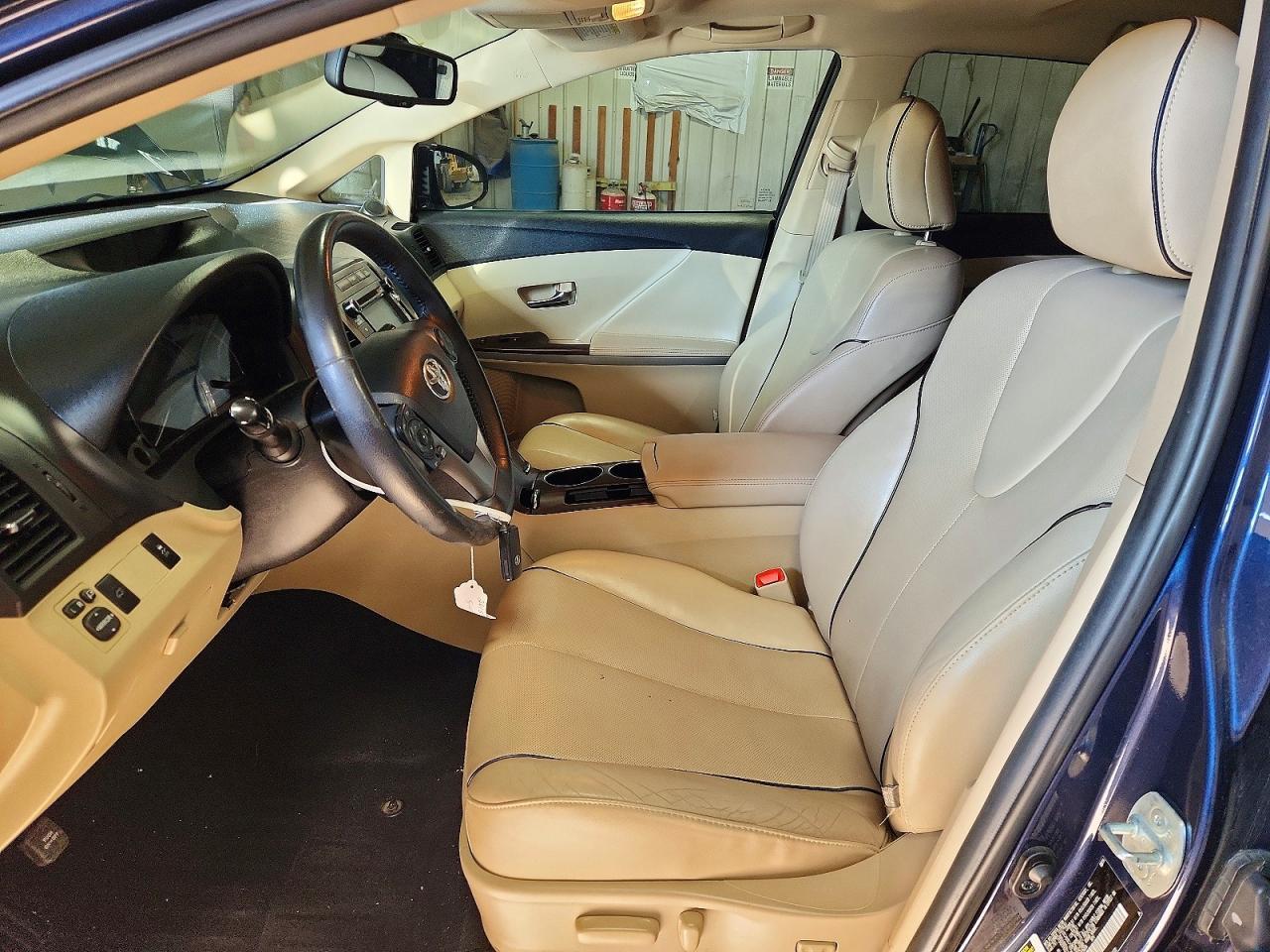 2015 Toyota Venza Xle - Image 7