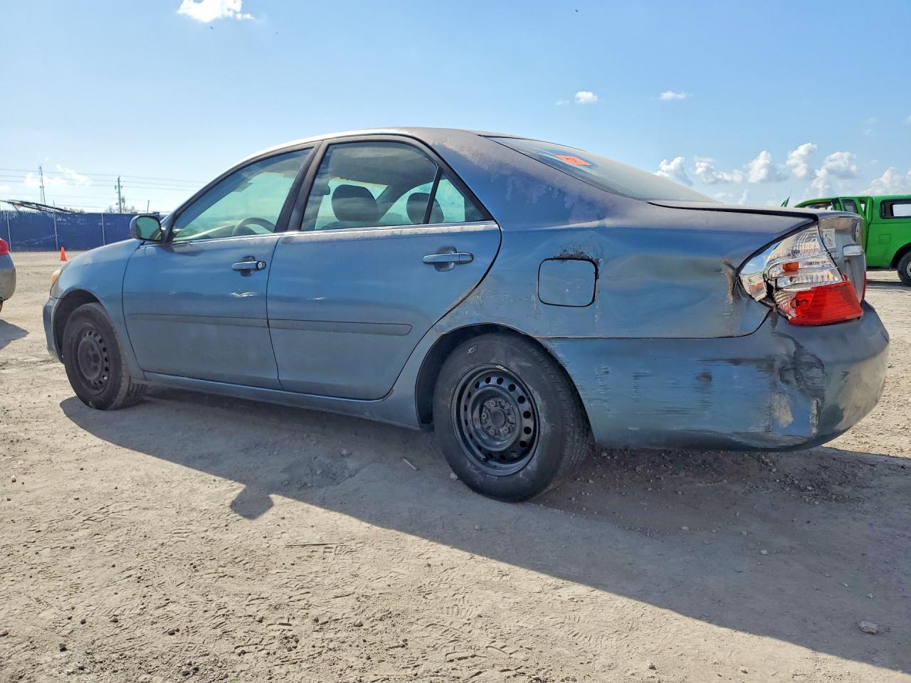 2004 Toyota Camry Le - Image 2