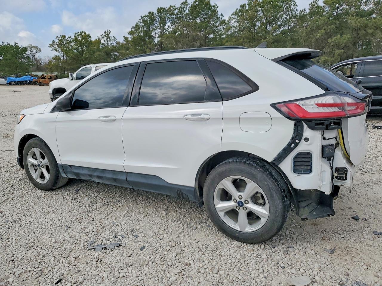 2021 Ford Edge Se - Фото 2