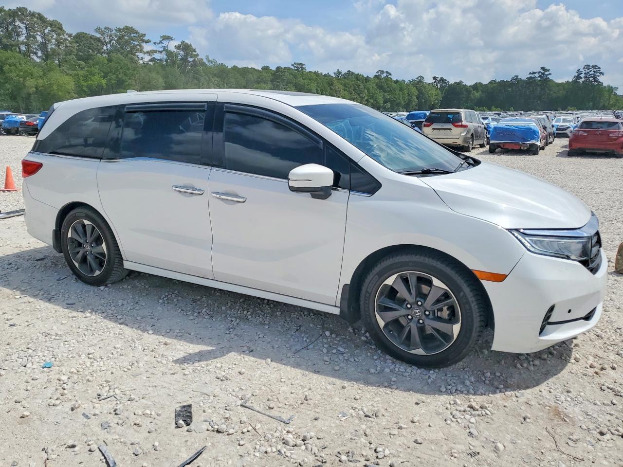 2024 Honda Odyssey Elite - Image 4