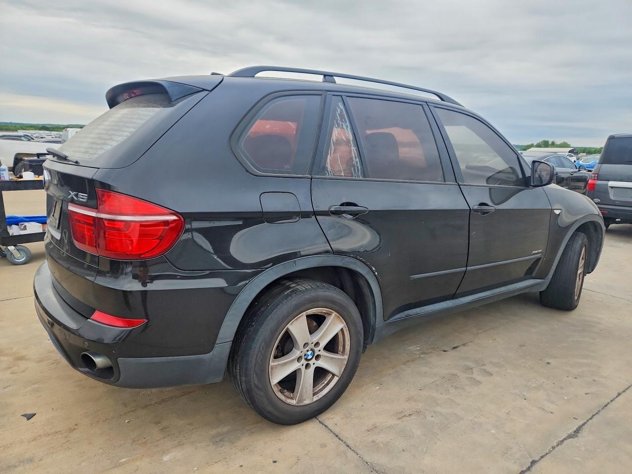 2012 BMW X5 xDrive35I - Фото 3