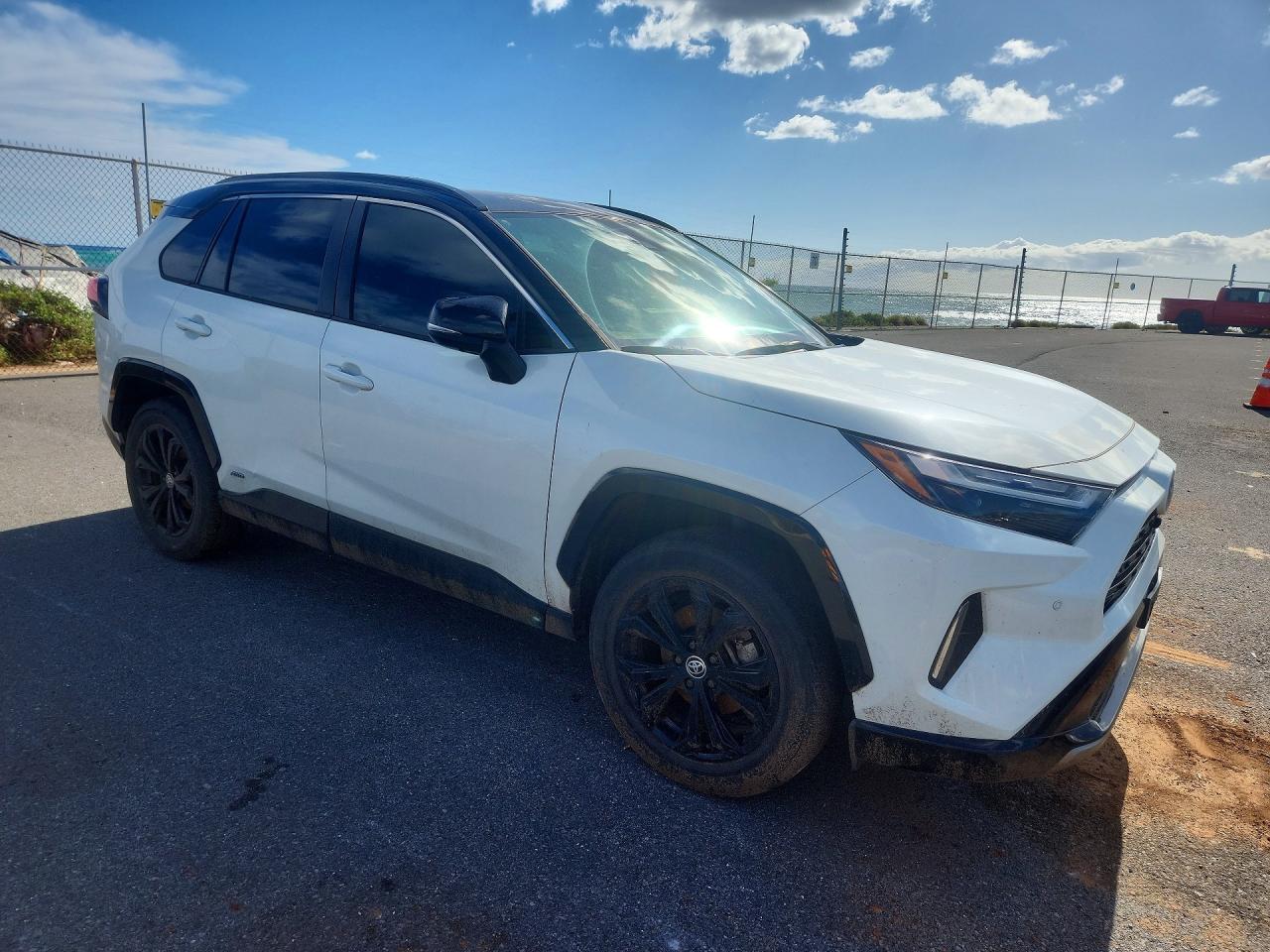 2022 Toyota Rav4 Hybrid Xse - Image 4