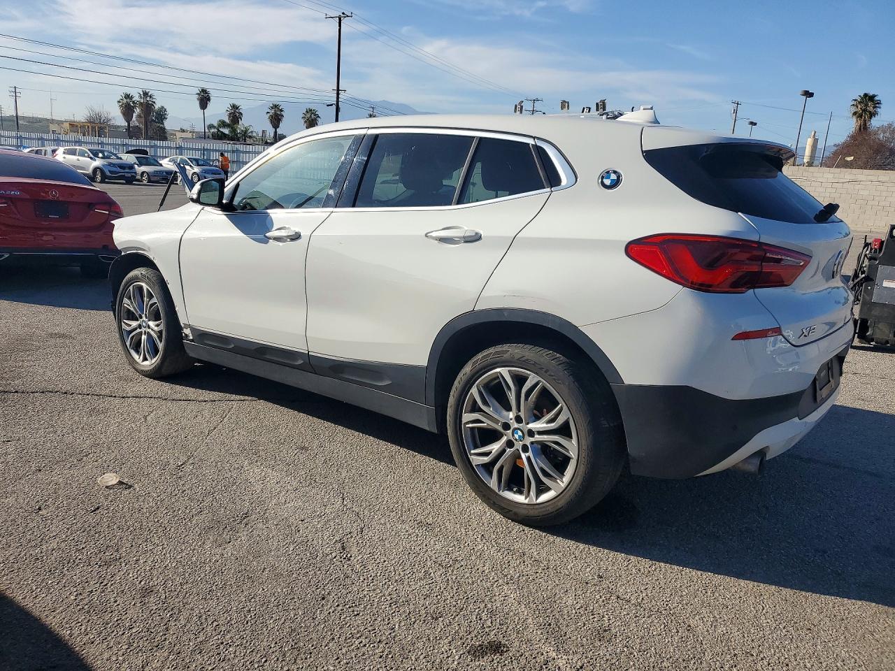 2020 BMW X2 xDrive28I - Image 2