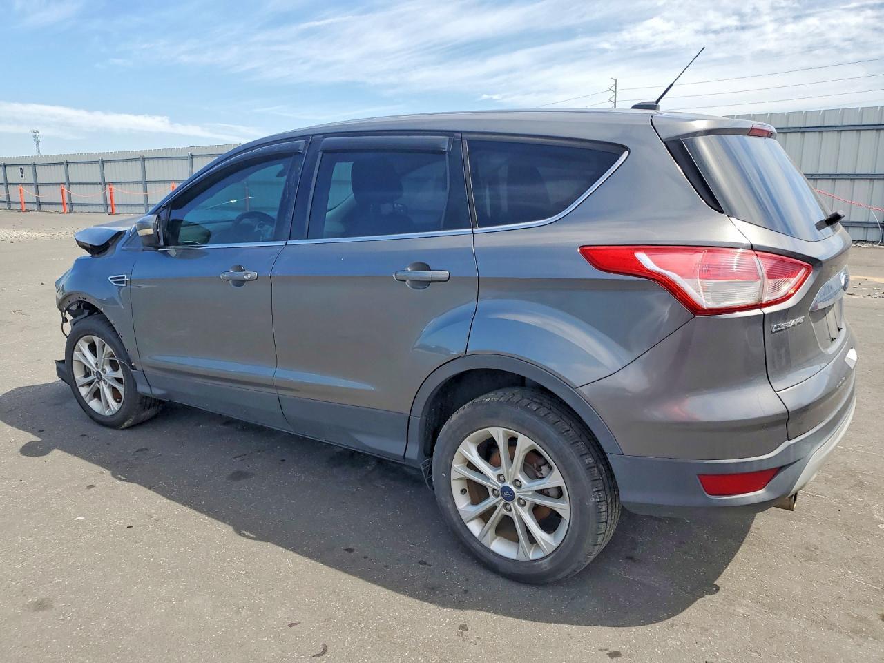 2013 Ford Escape Sel - Фото 2
