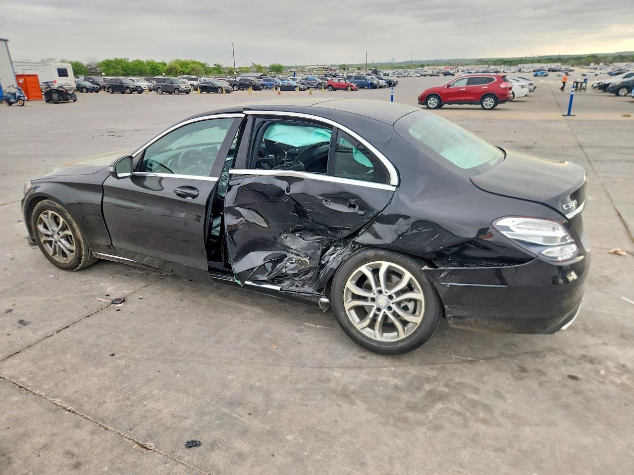 2017 Mercedes-Benz C 300 - Фото 2