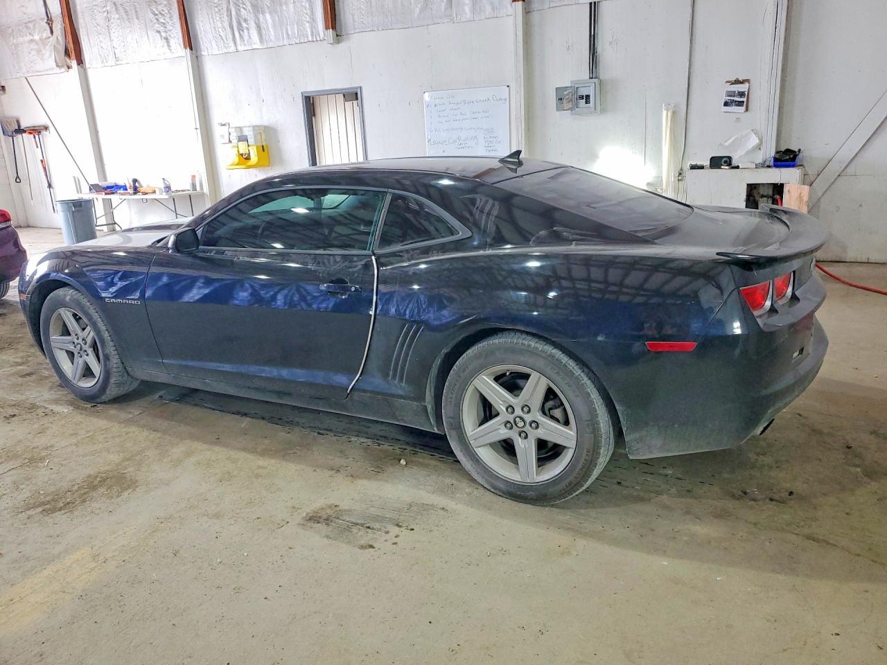 2011 Chevrolet Camaro Ls - Фото 2