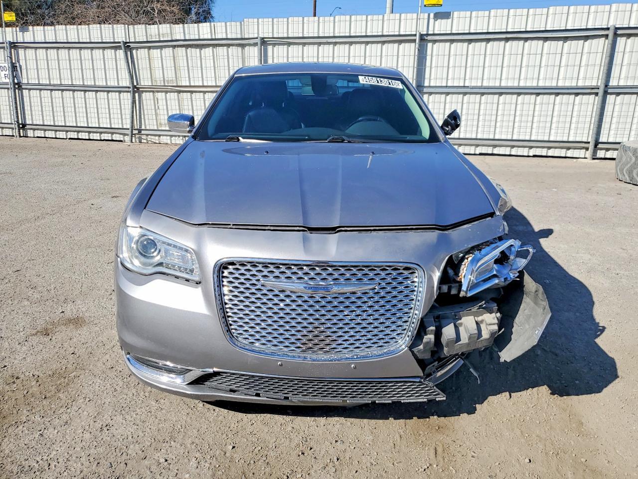 2017 Chrysler 300C - Фото 5