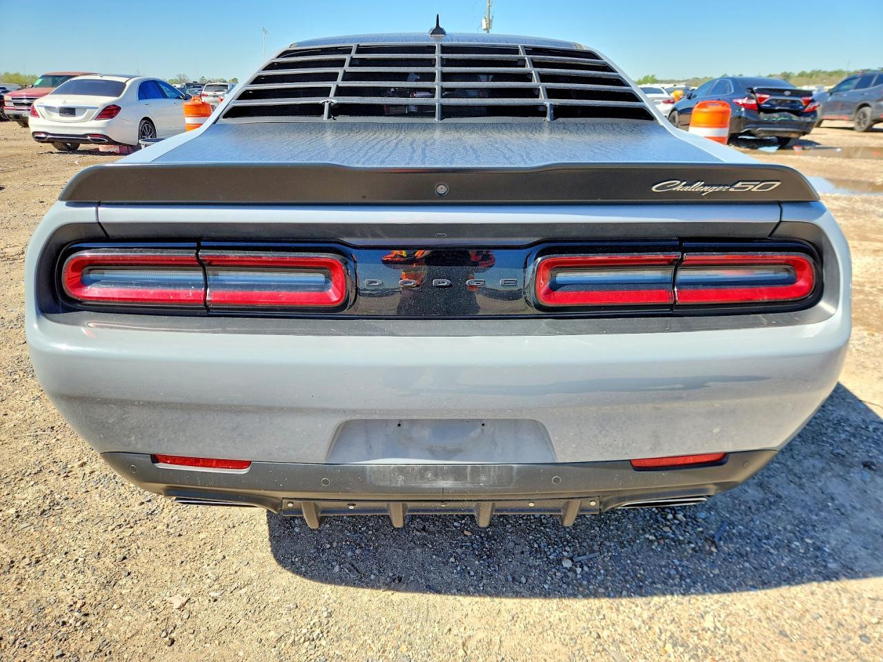 2020 Dodge Challenger R - Image 6
